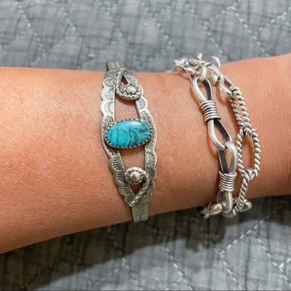 Turquoise cuff - Picture 2 of 4